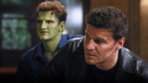 Generation Röhre (Real-Serien) backdrop