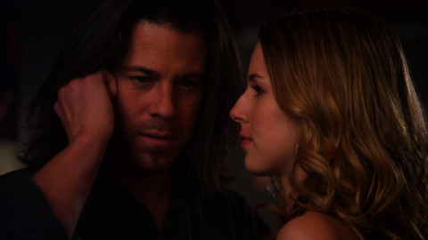 Leverage - Universum backdrop