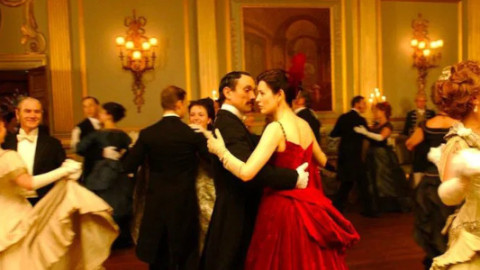 Spielfilmlänge backdrop