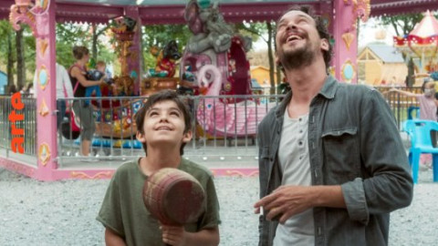 50+ Minuten backdrop